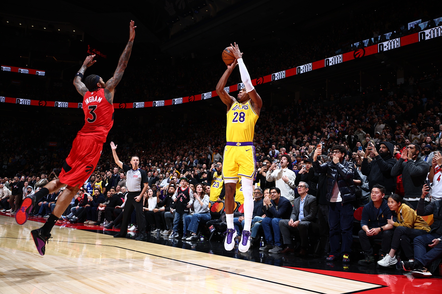 8868体育官网入口-纪录井喷周:老詹纪录终结 KD里程碑 字母放话登顶 哈登得分前十