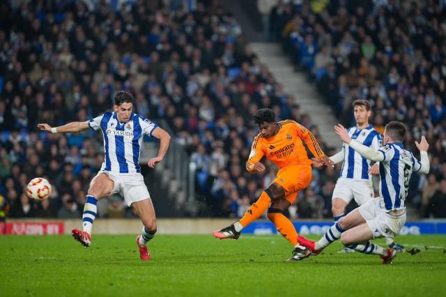 1740617958452073766.jpg 8868体育-【现场】轮换皇马一只脚进决赛 塞瓦略斯受伤蒙阴影