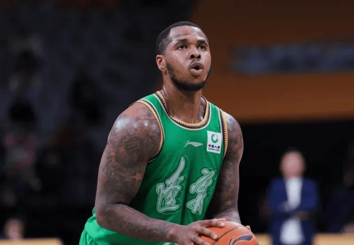 8868-辽宁两笔引援引失望！亨特三场连铁成水货，王岚嵚难堪大用！|辽宁男篮|新疆男篮|赵继伟|篮板|比赛_新浪体育_新浪新闻