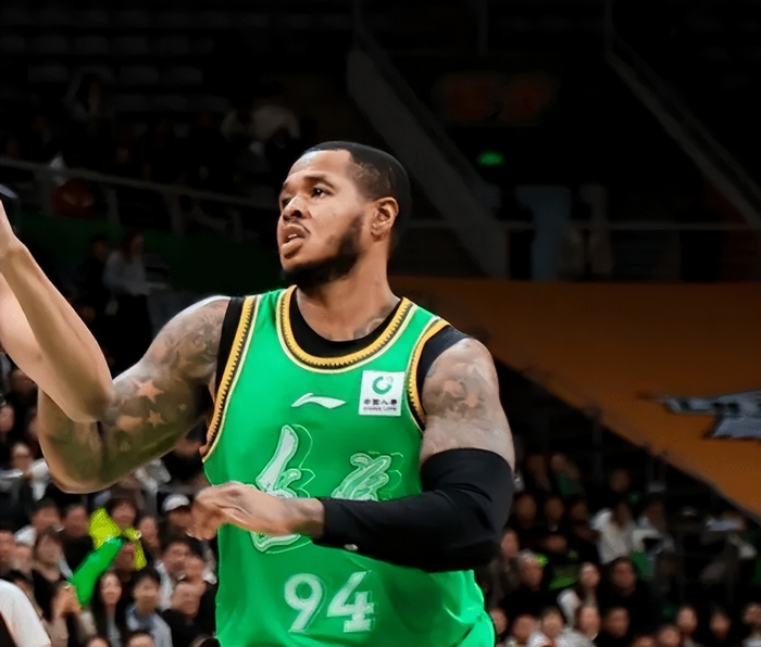 8868-辽宁两笔引援引失望！亨特三场连铁成水货，王岚嵚难堪大用！|辽宁男篮|新疆男篮|赵继伟|篮板|比赛_新浪体育_新浪新闻