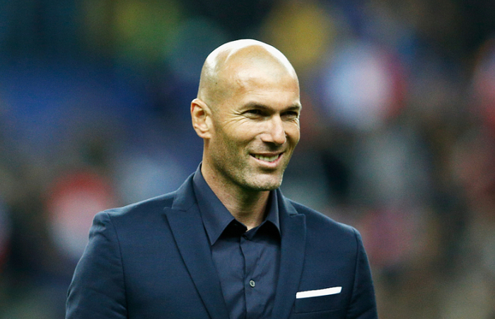 8868体育8868 SPORTS-恭喜皇马！齐达内考虑复出，采访透露秘诀，姆巴佩偷着乐|齐内丁·齐达内|基利安·姆巴佩|皇家马德里|哈维-阿隆索|C罗_新浪体育_新浪新闻