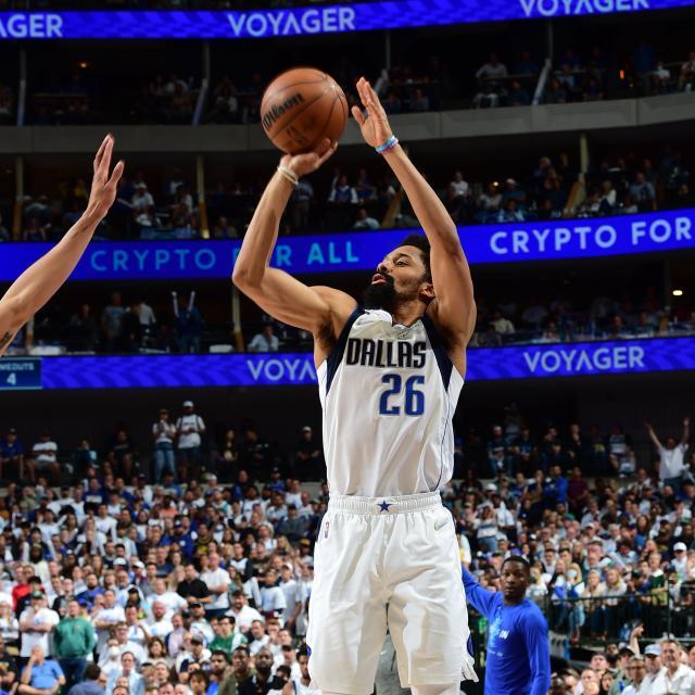 8868体育官方网站-独行侠妙手破解勇士联防 回主场勇士还需镇静回击