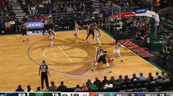 8868体育官方网站-【观察】战绩低迷≠表现萎靡 字母哥仍在悄悄进化