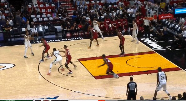 8868体育官方网站-【观察】战绩低迷≠表现萎靡 字母哥仍在悄悄进化