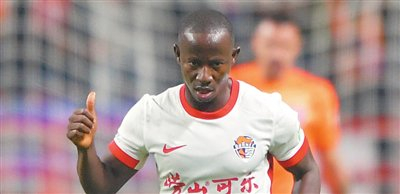 8868体育官网-中超联赛有望延续火爆球市|上海申花足球俱乐部|成都蓉城|津门虎|比赛|主场_新浪体育_新浪新闻