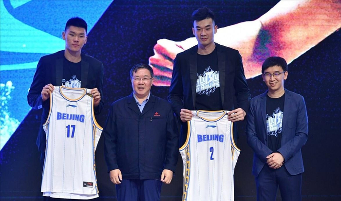 8868体育平台-签约麦基！周琦替补地位不保，场均3.6分白拿顶薪，明年合同到期|北京队|范子铭|中锋|贾维尔-麦基|北京首钢_新浪体育_新浪新闻