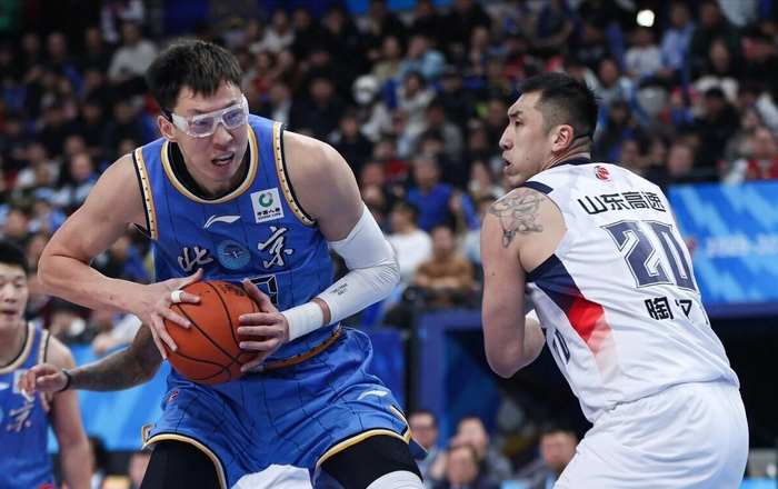 8868体育平台-签约麦基！周琦替补地位不保，场均3.6分白拿顶薪，明年合同到期|北京队|范子铭|中锋|贾维尔-麦基|北京首钢_新浪体育_新浪新闻