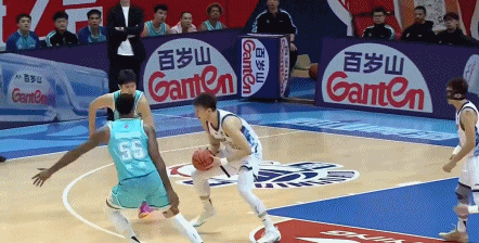 险遭29分大逆转!王博:第四节从防守做起,多进行球轮转稳住局势