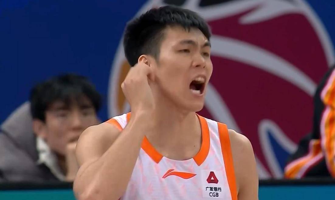 8868体育-太励志了！打了6年NBL，成功当选CBA探花，新秀年就成全明星首发