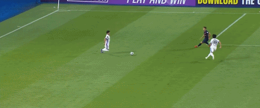 8868体育官网-首回合柔佛新山3-1十人广岛三箭，阿克切世界波，金朱晟染红