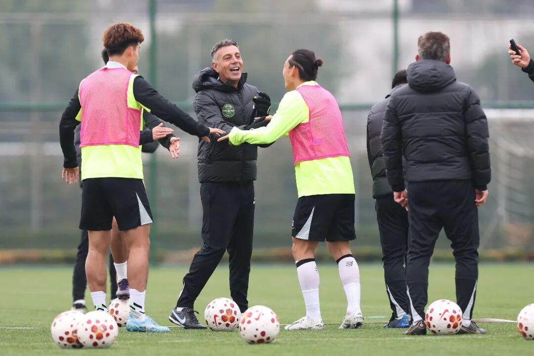 8868体育官网入口-五外援齐亮相,浙江绿城再出发