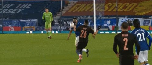 1616282803335001549.gif 8868体育官方网站-【早报】主场连戴帽+德甲射手榜第二!莱万再冲金球!